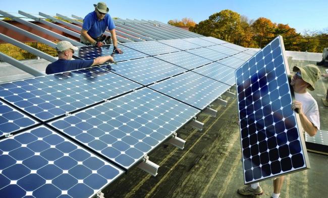 The United States plans to sharply narrow the gap with global solar top ranking China.